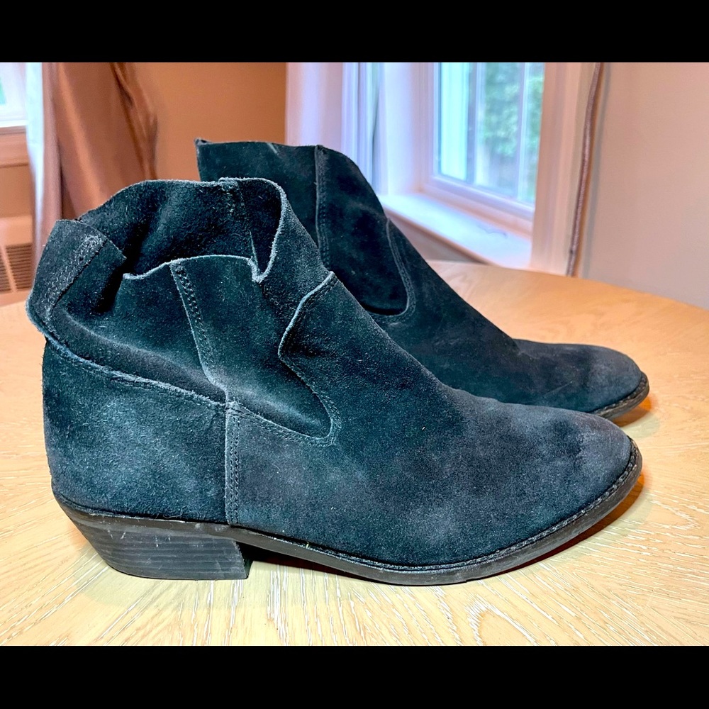Dolce Vita sued ankle boots